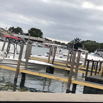 Bumpers Landing - Pizza Near Me - Harrison Township, Michigan