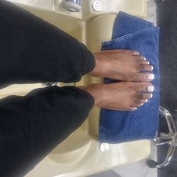 Super Nails
