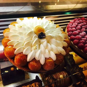 Stohrer - Tarte at Stohrer - Candy Stores Near Me - Paris, 75