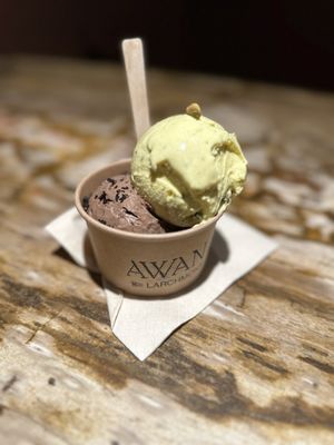 Awan by null