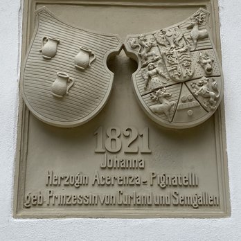 Schloß Löbichau - ... Hinweistafel ... - Retirement Homes Near Me - Löbichau, TH