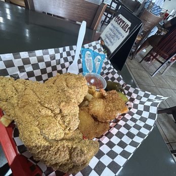 Best Thing Flopping - Seafood Near Me - Dallas, Texas Best Thing Flopping - Seafood Near Me - Dallas, Texas
