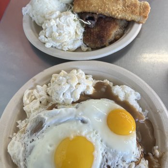 Rainbow Drive-In - Loco Moco Plate and Mix Plate - Hawaiian Near Me - Honolulu, Hawaii
