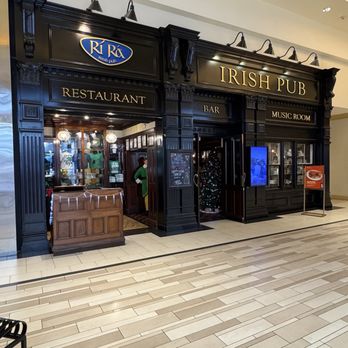 Rí Rá Irish Pub - Outside - Irish Near Me - Las Vegas, Nevada
