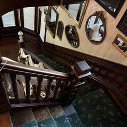 McFarlin Bed & Breakfast - Looking down the grand staircase.