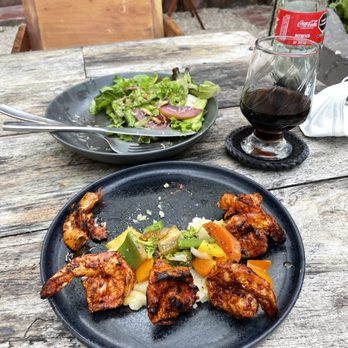 Conato - Shrimp and grilled veggies over whipped potatoes- exquisite and the pear salad with candied pepitas - SO delicious - Mexican Near Me - Valladolid, YUC Conato - Shrimp and grilled veggies over whipped potatoes- exquisite and the pear salad with candied pepitas - SO delicious - Mexican Near Me - Valladolid, YUC
