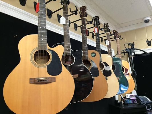 Earl's Pawn & Jewelry by null