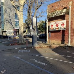 Priority Parking Services - pay kiosk where i attempted to pay, $6 parking