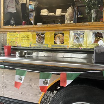 Taco School El Compadre - Drinks and Meats Available - Food Trucks Near Me - Riverview, Florida