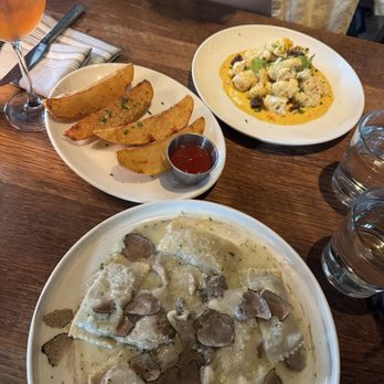 Del Mar Naples - Roasted Cauliflower + Rosemary Potatoes + Truffle Agnolotti - Seafood Near Me - Naples, Florida Del Mar Naples - Roasted Cauliflower + Rosemary Potatoes + Truffle Agnolotti - Seafood Near Me - Naples, Florida