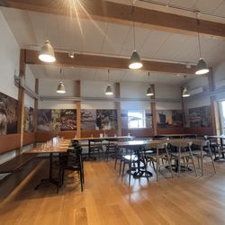 Cafe Knarr - Inside seating