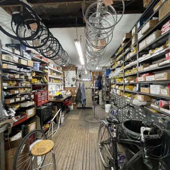 Roberts Cycle - Bikes Near Me - Chicago, Illinois