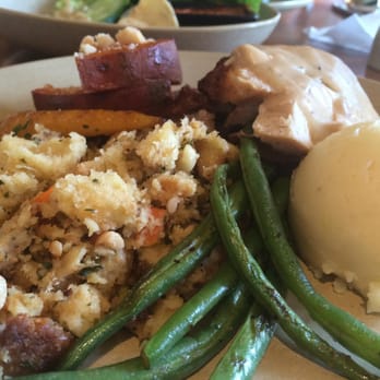 Monkeypod Kitchen - Thanksgiving lunch - Hawaiian Near Me - Kapolei, Hawaii