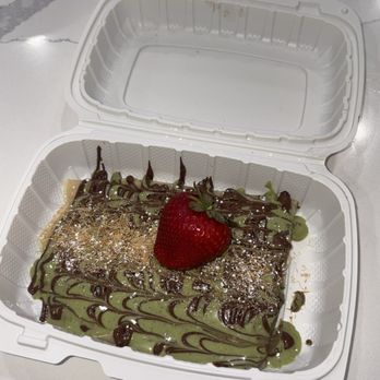 On A Roll - Royal Dubai Crepe - Ice Cream & Frozen Yogurt Near Me - Anaheim, California