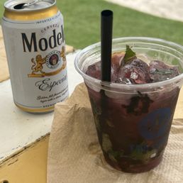 Seasonal berry mojito with blackberries Seasonal berry mojito with blackberries