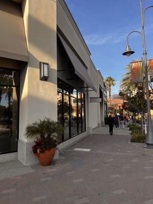 Promenade Temecula by null