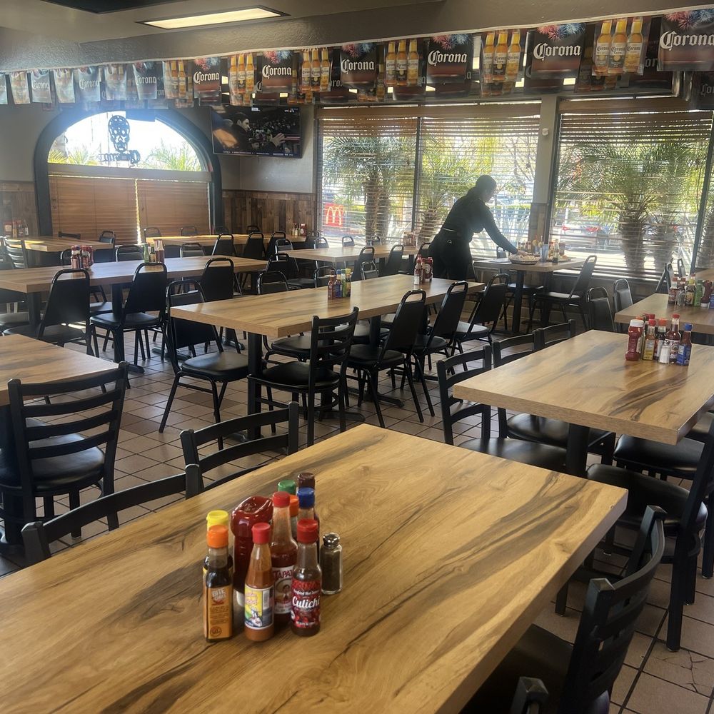 Los Mariscos - Inside dining area - Mexican Near Me - Fresno, California Los Mariscos - Inside dining area - Mexican Near Me - Fresno, California