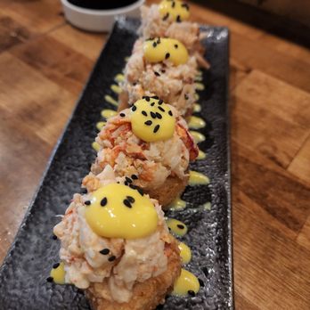 Temakase Hand Roll Bar - 2nd Ave - Sushi Bars Near Me - New York, New York
