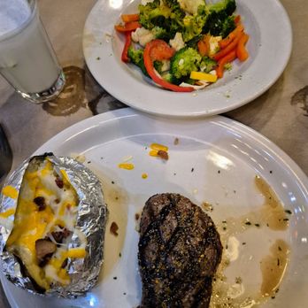 Triple J Chophouse & Brew - 6 oz sirloin, baked potato and steamed vegetables - Steakhouses Near Me - Lubbock, Texas Triple J Chophouse & Brew - 6 oz sirloin, baked potato and steamed vegetables - Steakhouses Near Me - Lubbock, Texas
