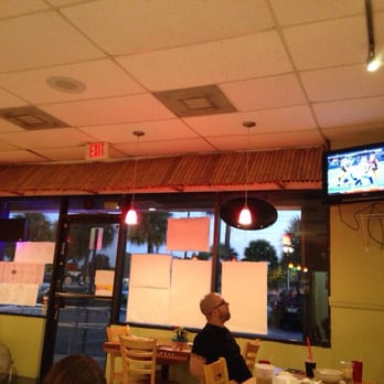 Dumpling King - Cosy place with a TV & free WiFi...yes! - Chinese Near Me - North Miami Beach, Florida