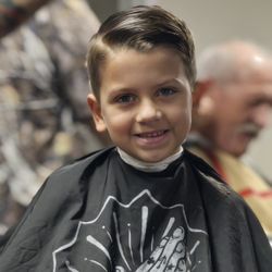 Lucky's Barber shop