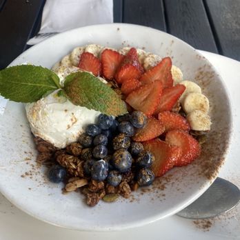 Waypoint Cafe - Yogurt parfait - American Near Me - Camarillo, California Waypoint Cafe - Yogurt parfait - American Near Me - Camarillo, California