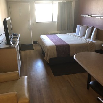 Red Roof Inn - King Room - Hotels Near Me - Jessup, Maryland Red Roof Inn - King Room - Hotels Near Me - Jessup, Maryland
