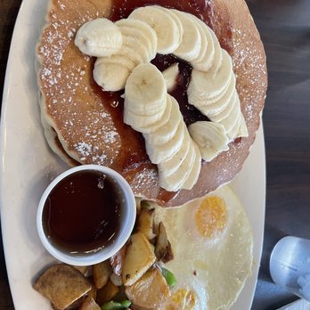Toasted - Fruity Cakes - Breakfast & Brunch Near Me - Bakersfield, California Toasted - Fruity Cakes - Breakfast & Brunch Near Me - Bakersfield, California