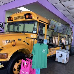 Taco Bus - Decor
