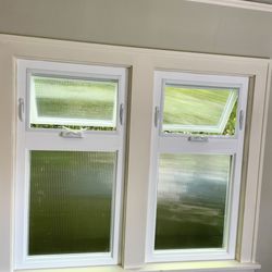 Citywide Glass & Mirror - Narrow reed awning window