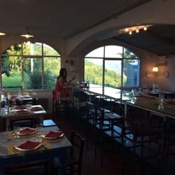 Pizzeria Guli - Large dining room