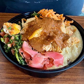 sauceeino - Chicken Bowl - Mediterranean Near Me - Boardman, Ohio