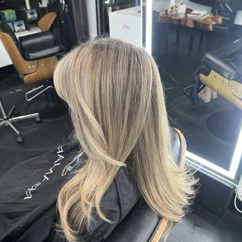 Studio Shepherd - the after! Curtis' beautiful work, in one session. Nov 2025 - Hair Salons Near Me - San Francisco, California Studio Shepherd - the after! Curtis' beautiful work, in one session. Nov 2025 - Hair Salons Near Me - San Francisco, California