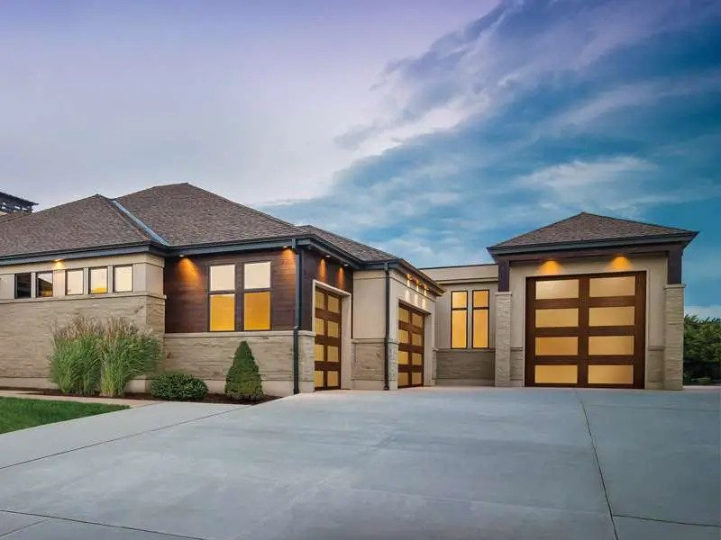 Ingstrup Garage Doors - Garage Door Contractor in Lansing, MI