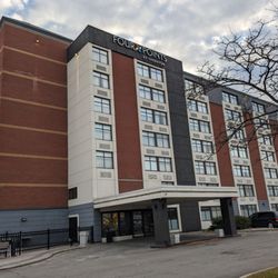 Four Points By Sheraton Hamilton - Stoney Creek - Hotel at 5 pm