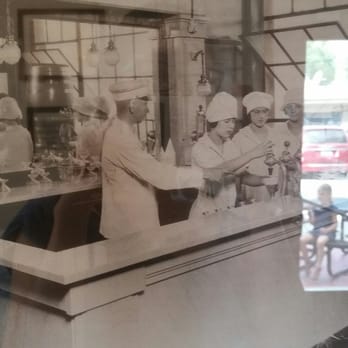 Petersen's Ice Cream - Ice Cream & Frozen Yogurt Near Me - Oak Park, Illinois Petersen's Ice Cream - Ice Cream & Frozen Yogurt Near Me - Oak Park, Illinois