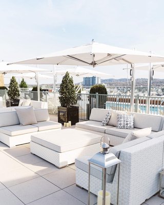 SkyBar Green Hills by null