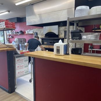 Icon Pizza - Inside of Icon Pizza - Pizza Near Me - Springfield, Pennsylvania
