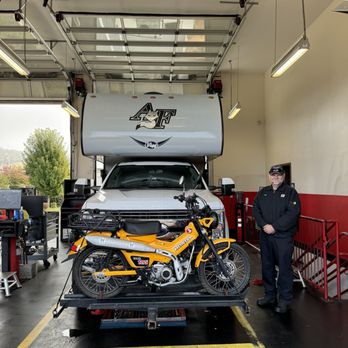 Valvoline Instant Oil Change - Truck camper and Ken! - Oil Change Stations Near Me - Grants Pass, Oregon Valvoline Instant Oil Change - Truck camper and Ken! - Oil Change Stations Near Me - Grants Pass, Oregon