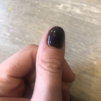 Omani  - Torn cuticles and horrible polish application. - Nail Salons Near Me - Chicago, Illinois