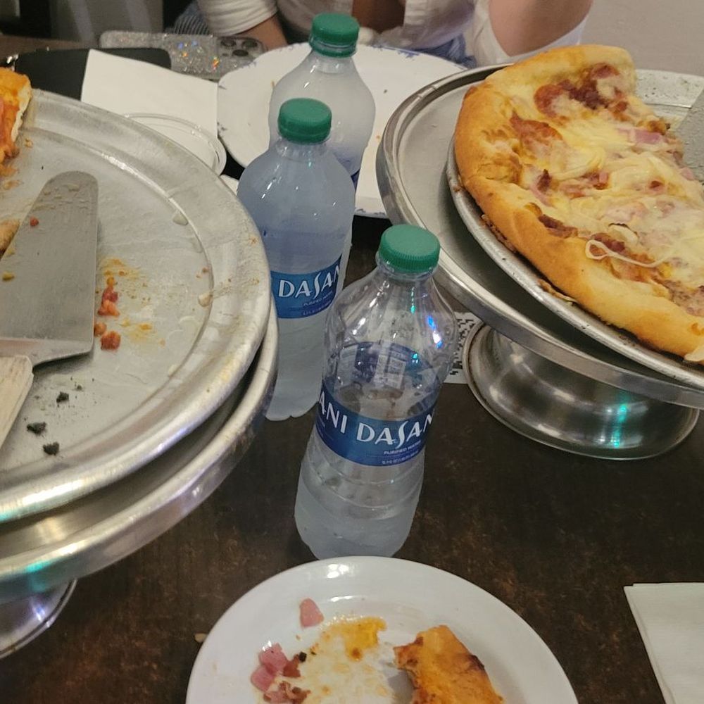 Bari - Meatlovers Pizza & Alfredo Pizza - Pizza Near Me - San Juan, Puerto Rico Bari - Meatlovers Pizza & Alfredo Pizza - Pizza Near Me - San Juan, Puerto Rico