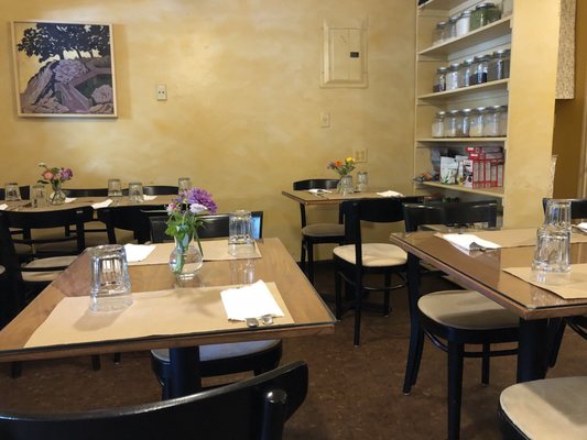 Good Earth Organic Eatery by null