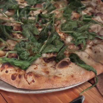 Koloa Pizza Kitchen + Bar - Garlicky White Devil Pizza - Pizza Near Me - Koloa, Hawaii