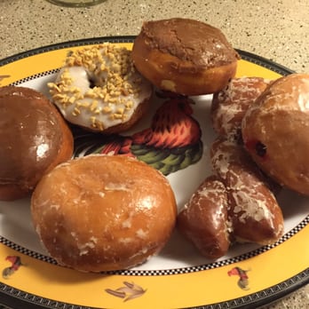 Countryside Donut House - Donuts stuffed/stacked Flaky sugar coating melted in my mouth like a snow flake landing in a bonfire on a hot summer day at the beach. - Donuts Near Me - Bothell, Washington