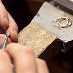 Jewel Fixx - Missing stone and prong fixing