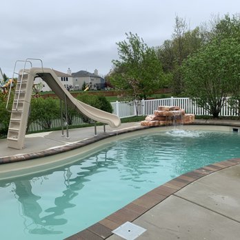 Aqua Pool & Spa Pros - Hot Tub & Pool Near Me - Lindenhurst, Illinois