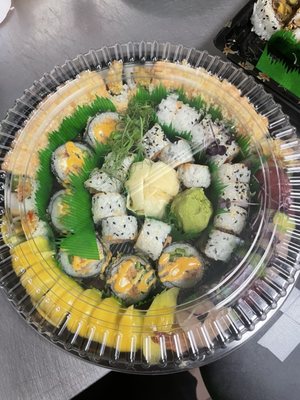 Spicy Thai II and Sushi by null
