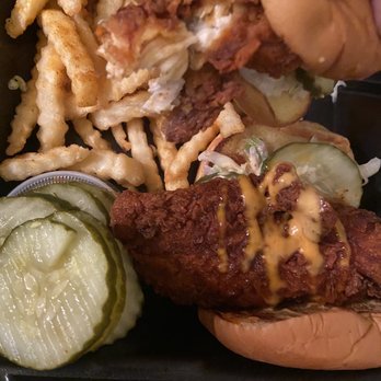 Dave's Hot Chicken - Chicken Shop Near Me - Lancaster, California Dave's Hot Chicken - Chicken Shop Near Me - Lancaster, California