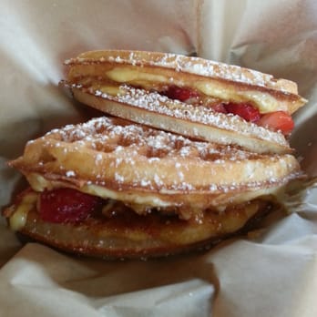 Bruxie - Strawberry creme brulee - Breakfast & Brunch Near Me - Brea, California