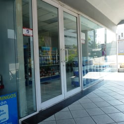 Comex - Los domingos está cerrado así que ni se inmuten por pasar.